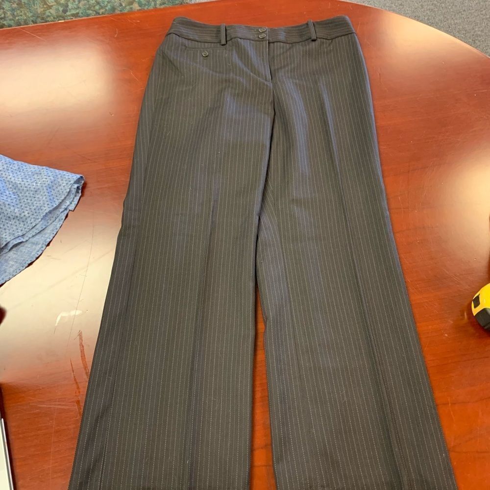 Ann Taylor Factory Pin Stripe Dress Pant sz 8